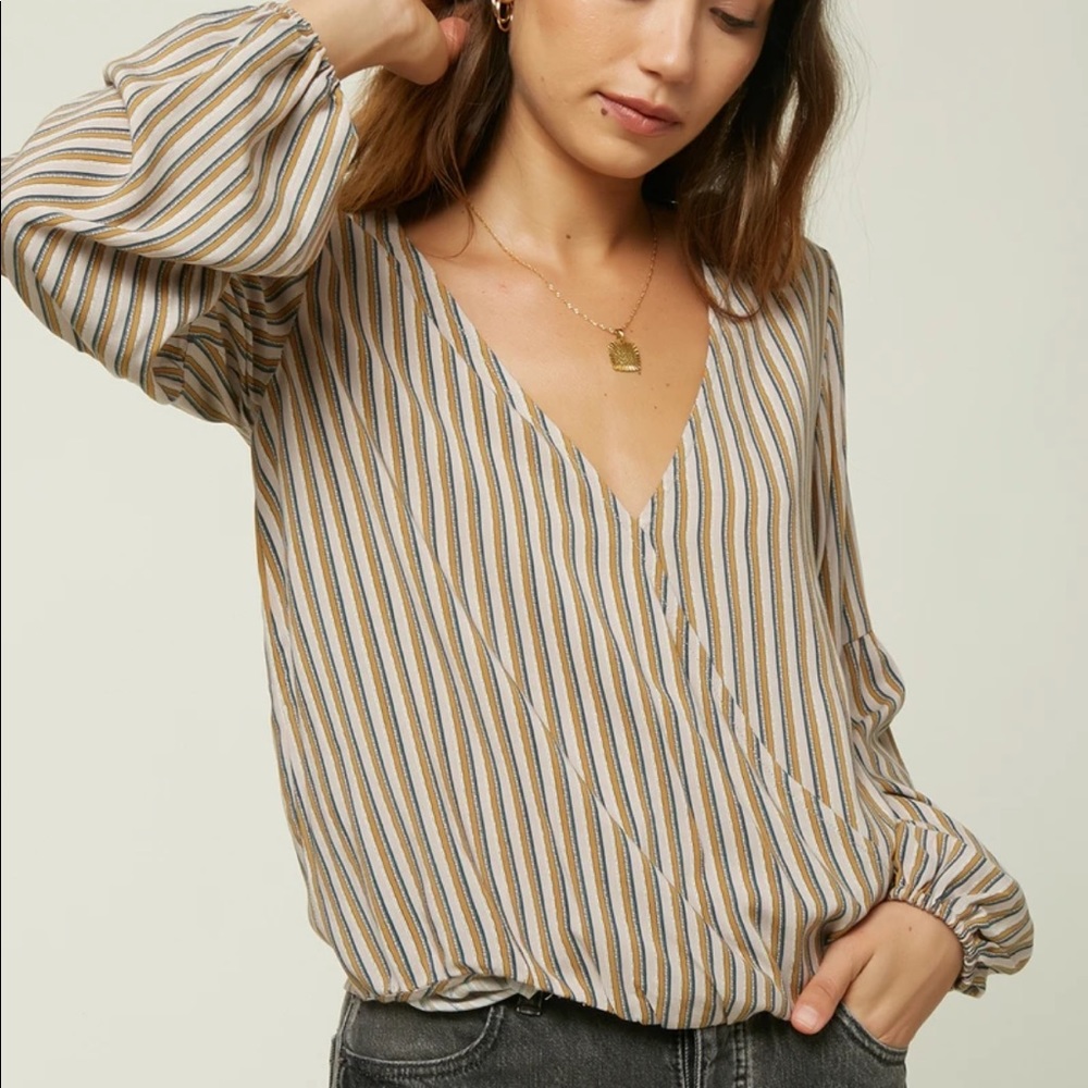 NWT O’Neill Dresy 2 Top